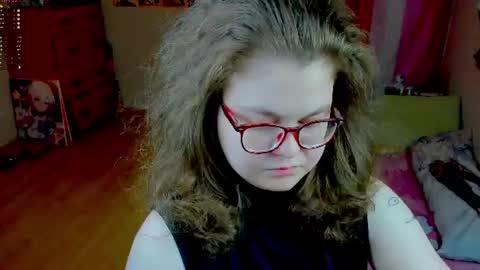 Snapshot of sashy_way chatting on June 19, 2026, 9:07 pm .Alexandra online show from June 19, 2026, 9:07 pm