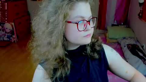 Snapshot of sashy_way chatting on July 3, 2026, 5:08 pm .Alexandra online show from July 3, 2026, 5:08 pm
