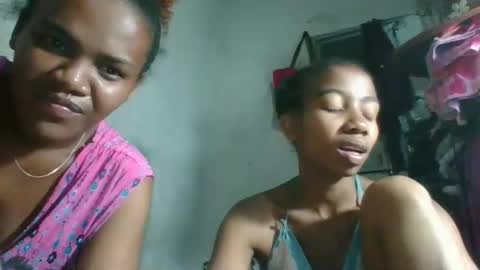 sasivia08 online show from February 17, 2026, 5:52 pm