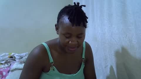 sassy_bella online show from February 7, 2026, 4:33 pm