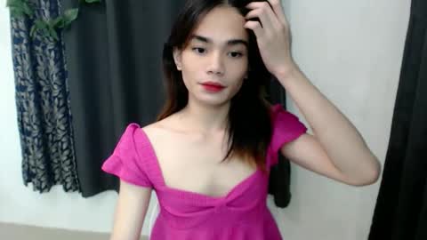 Snapshot of sassy_keath chatting on October 24, 2025, 12:01 pm Keath online show from October 24, 2025, 12:01 pm
