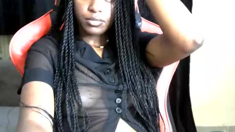 sassy_lyne online show from May 11, 2026, 7:58 am
