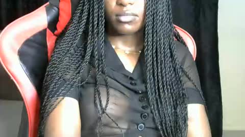 sassy_lyne online show from May 18, 2026, 11:32 pm