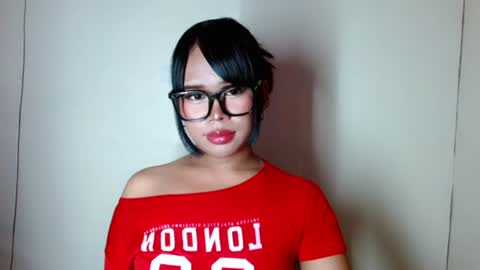 Snapshot of sassy_tinaxx chatting on June 10, 2026, 4:28 pm sassy_tinaxx online show from June 10, 2026, 4:28 pm