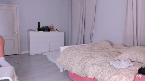 Ksenya online show from February 12, 2026, 2:06 am