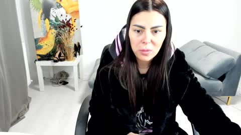 sassytiff online show from January 14, 2026, 2:55 pm