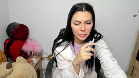 sassytiff online show from April 14, 2026, 12:55 pm