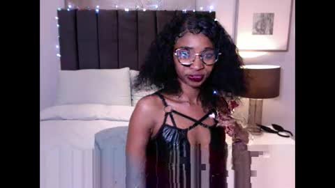 sasyylissaa online show from April 25, 2026, 11:13 pm