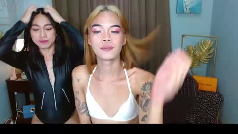 Snapshot of satiable_sashax chatting on December 1, 2024, 4:29 pm Sasha online show from December 1, 2024, 4:29 pm