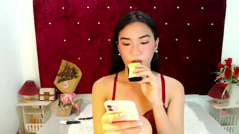 Snapshot of satiable_sashax chatting on October 5, 2025, 12:14 pm Sasha online show from October 5, 2025, 12:14 pm