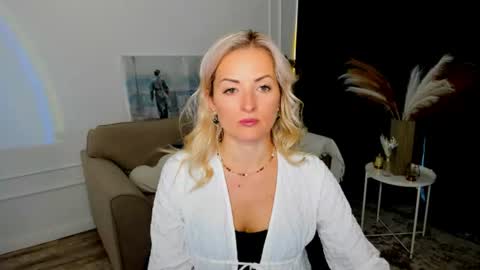 Vicky online show from June 30, 2026, 4:13 am