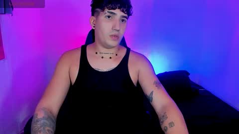 Snapshot of saturn_boy_ chatting on November 4, 2025, 3:05 am Saturn online show from November 4, 2025, 3:05 am