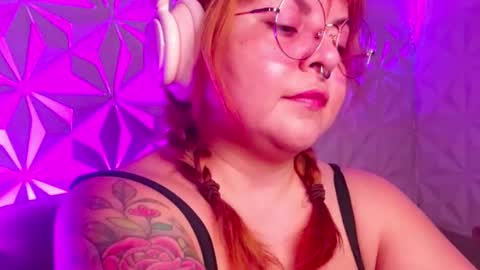 Gina George online show from September 12, 2025, 2:11 am