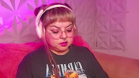 Gina George online show from December 4, 2025, 1:48 am