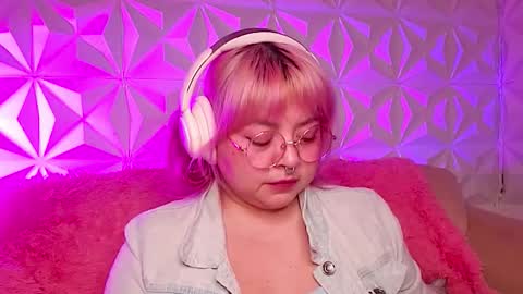 Gina George online show from February 24, 2026, 1:03 am