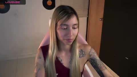I AM JENN  online show from June 5, 2026, 3:24 am