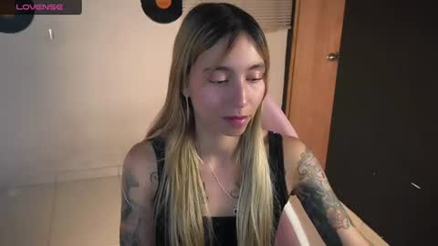 I AM JENN  online show from June 13, 2026, 4:10 am