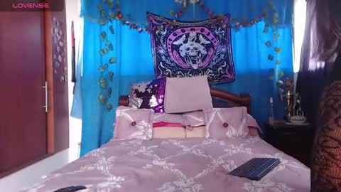 Zaren online show from January 7, 2025, 8:10 pm