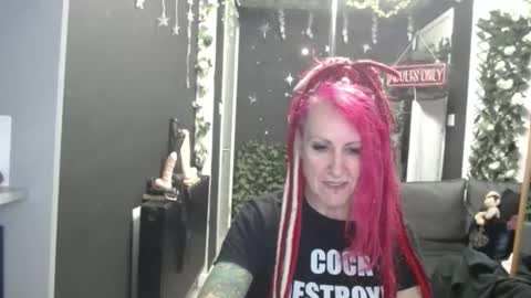 SaucySky online show from February 3, 2026, 9:47 am