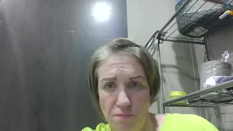Snapshot of savage_slut69 chatting on May 8, 2026, 1:44 am Savage Slut69 online show from May 8, 2026, 1:44 am