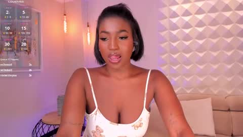 S a v a n n a h  online show from February 24, 2025, 10:36 pm