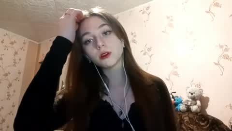 Sophie online show from September 28, 2025, 2:11 pm