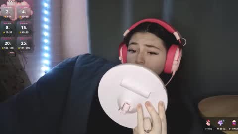 Sophie online show from October 25, 2025, 3:18 pm