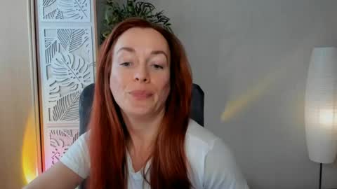 Snapshot of save_the_qween chatting on March 8, 2026, 6:50 am save the qween online show from March 8, 2026, 6:50 am