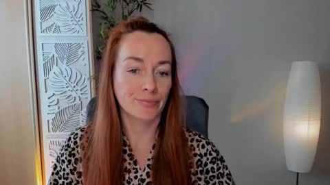 Snapshot of save_the_qween chatting on March 21, 2026, 8:19 am save the qween online show from March 21, 2026, 8:19 am