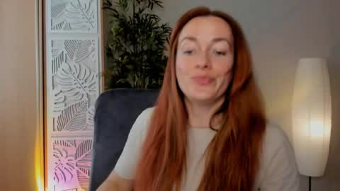 Snapshot of save_the_qween chatting on March 28, 2026, 10:37 am save the qween online show from March 28, 2026, 10:37 am