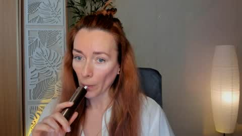 Snapshot of save_the_qween chatting on April 4, 2026, 6:00 am save the qween online show from April 4, 2026, 6:00 am