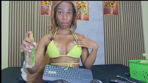 Snapshot of savory_pussy18 chatting on July 28, 2026, 3:21 pm savory_pussy18 online show from July 28, 2026, 3:21 pm