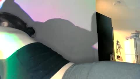 Snapshot of savvysavage6973 chatting on January 17, 2025, 8:02 am SavvySavage online show from January 17, 2025, 8:02 am