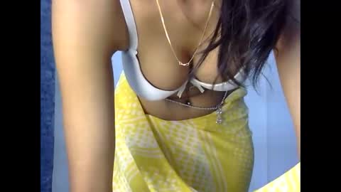 saxee online show from November 8, 2025, 3:34 pm