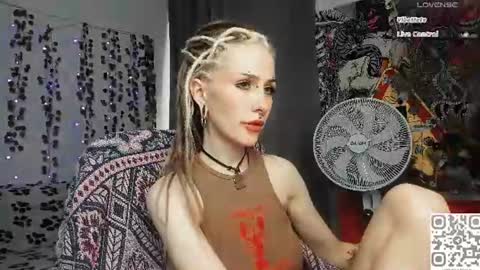 pronoun she. name Mary. age 21. online show from August 7, 2026, 1:02 pm