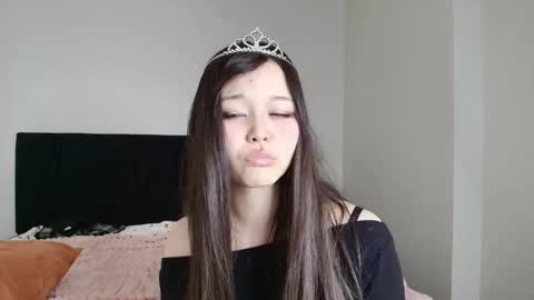Saya online show from April 18, 2026, 7:07 pm