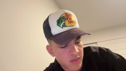 sbouchikh03 online show from January 15, 2026, 9:14 am