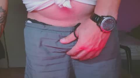 Snapshot of sbutter chatting on December 3, 2024, 10:18 pm sbutter online show from December 3, 2024, 10:18 pm