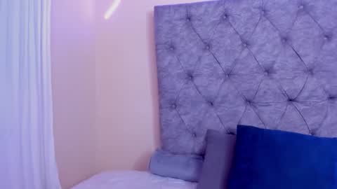 camila online show from March 30, 2026, 4:57 am