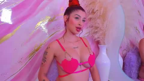 Snapshot of scarleett_jones chatting on January 16, 2026, 9:08 pm scarleett jones online show from January 16, 2026, 9:08 pm