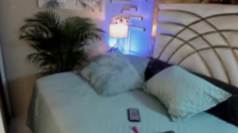 Snapshot of scarlet__hill chatting on January 12, 2025, 2:03 am scarlet hill online show from January 12, 2025, 2:03 am