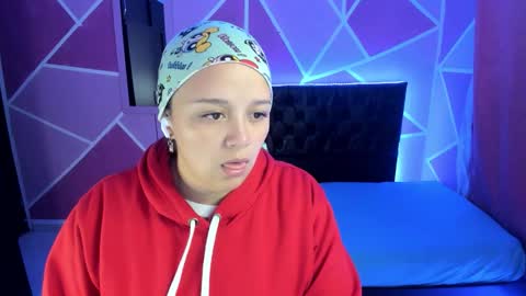 scarlet_angels02 online show from October 19, 2025, 2:56 am