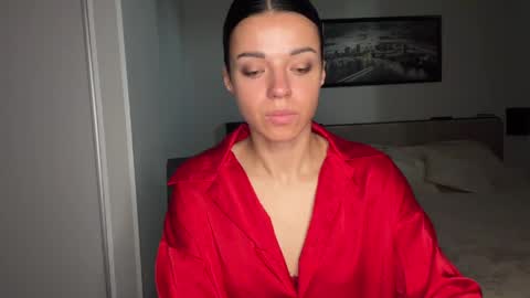 Sophie online show from May 25, 2026, 7:03 am