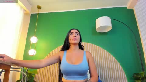 Scarlet Edwars online show from September 15, 2025, 7:14 pm