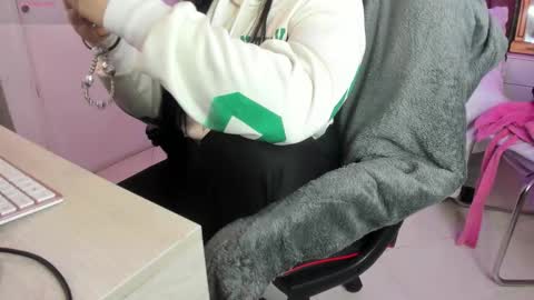  Celeste online show from September 23, 2025, 12:08 pm