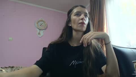 Scarlet online show from June 2, 2026, 4:20 pm
