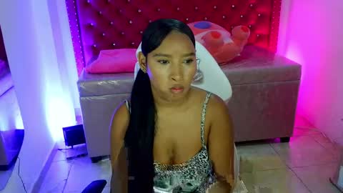 scarlet_rouse_m online show from May 11, 2026, 8:50 pm