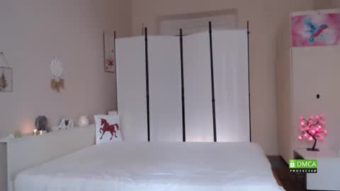 scarlet_sweety online show from July 7, 2026, 1:15 pm