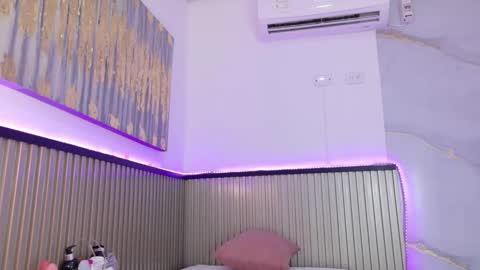 Snapshot of scarlet_vixen_ chatting on March 7, 2026, 2:25 pm scarlet_vixen_ online show from March 7, 2026, 2:25 pm