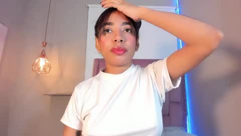 Snapshot of scarlet_vixen_ chatting on April 4, 2026, 12:24 pm scarlet_vixen_ online show from April 4, 2026, 12:24 pm